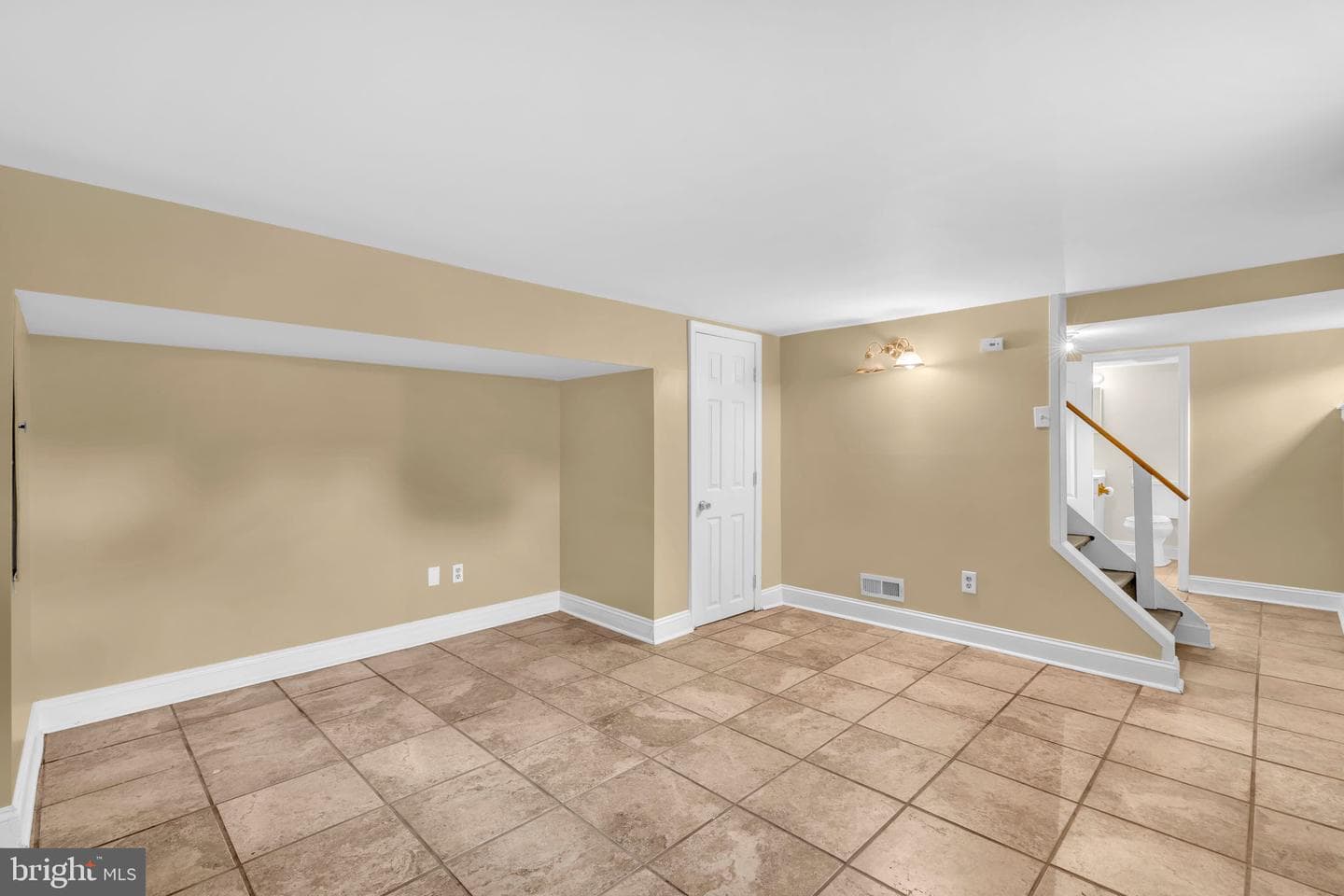 1007 Madison Court photo 17