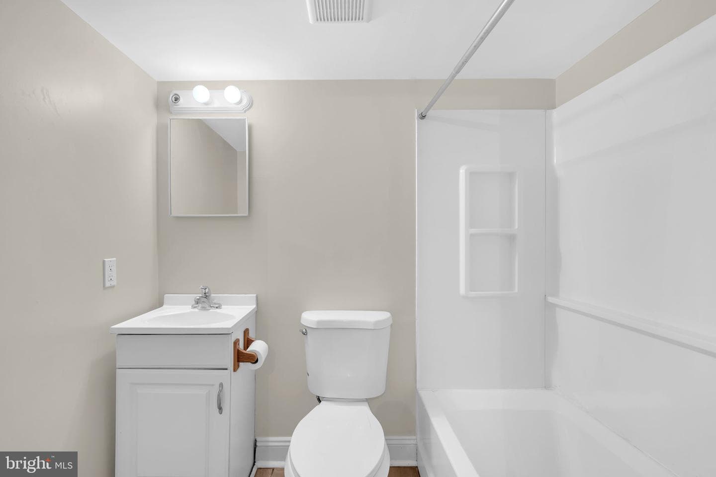 1007 Madison Court photo 18