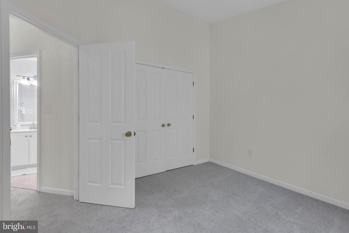2565 Windy Oak Court photo 36