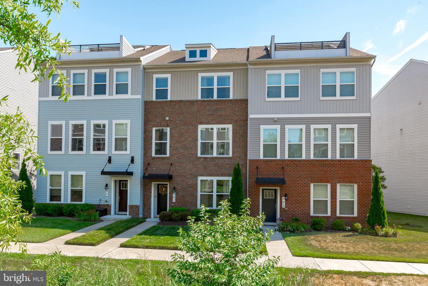321 Bright Light Court photo 1