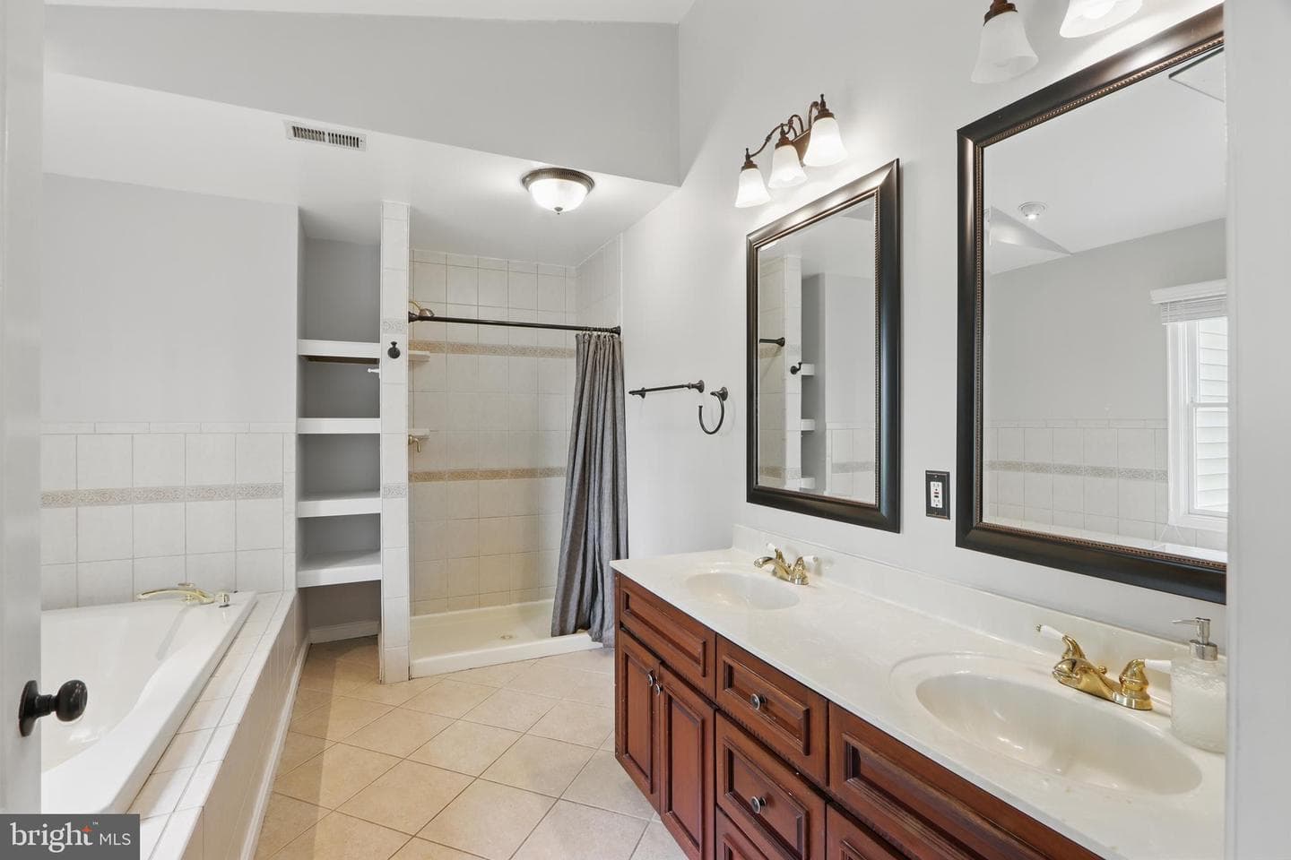 5185 Meadows Farm Road photo 19