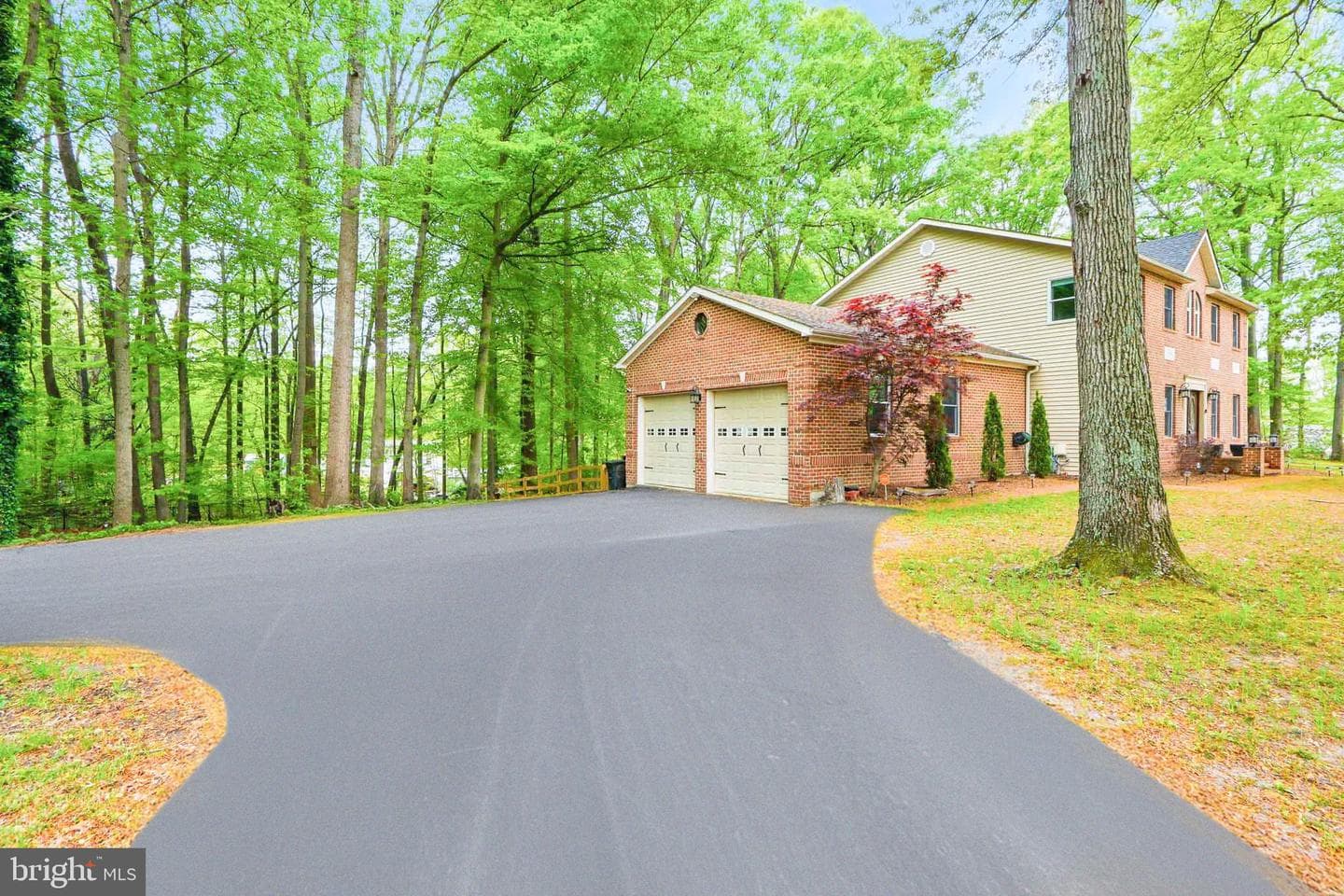 5185 Meadows Farm Road photo 2