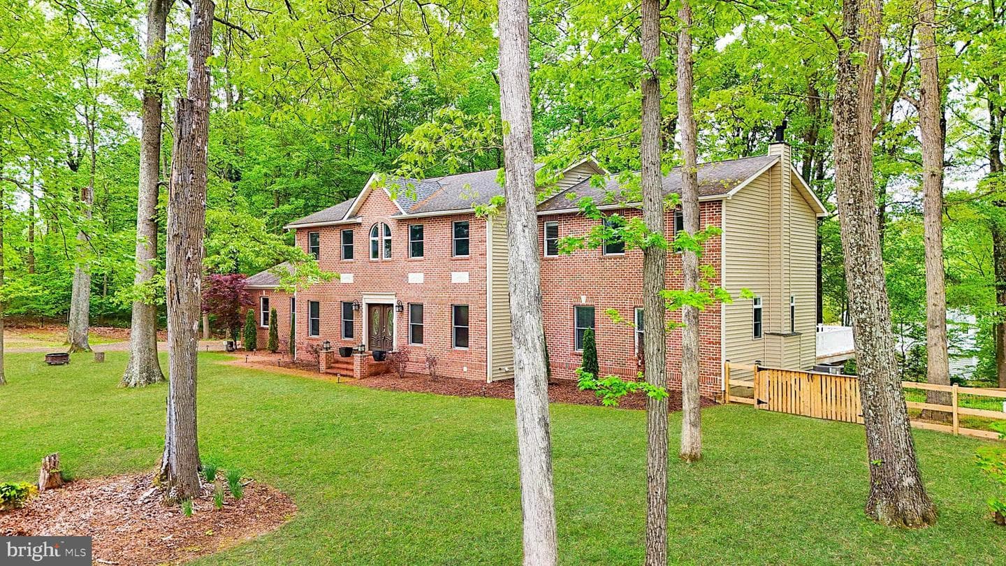 5185 Meadows Farm Road photo 3