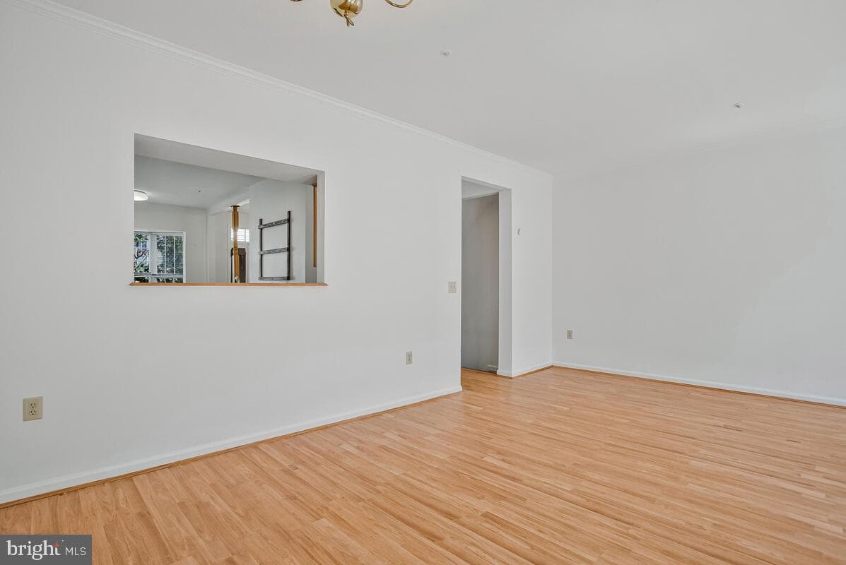 2412 Sandwich Court photo 15