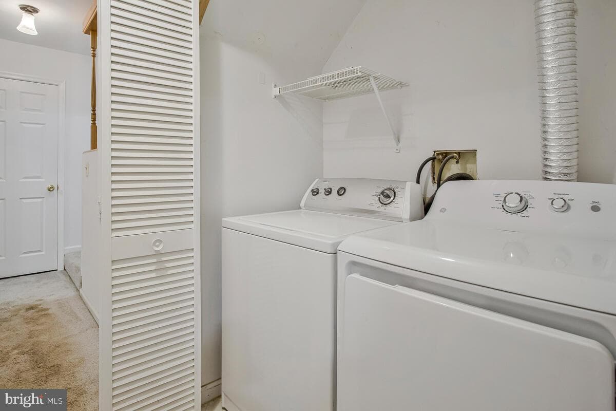 2412 Sandwich Court photo 27