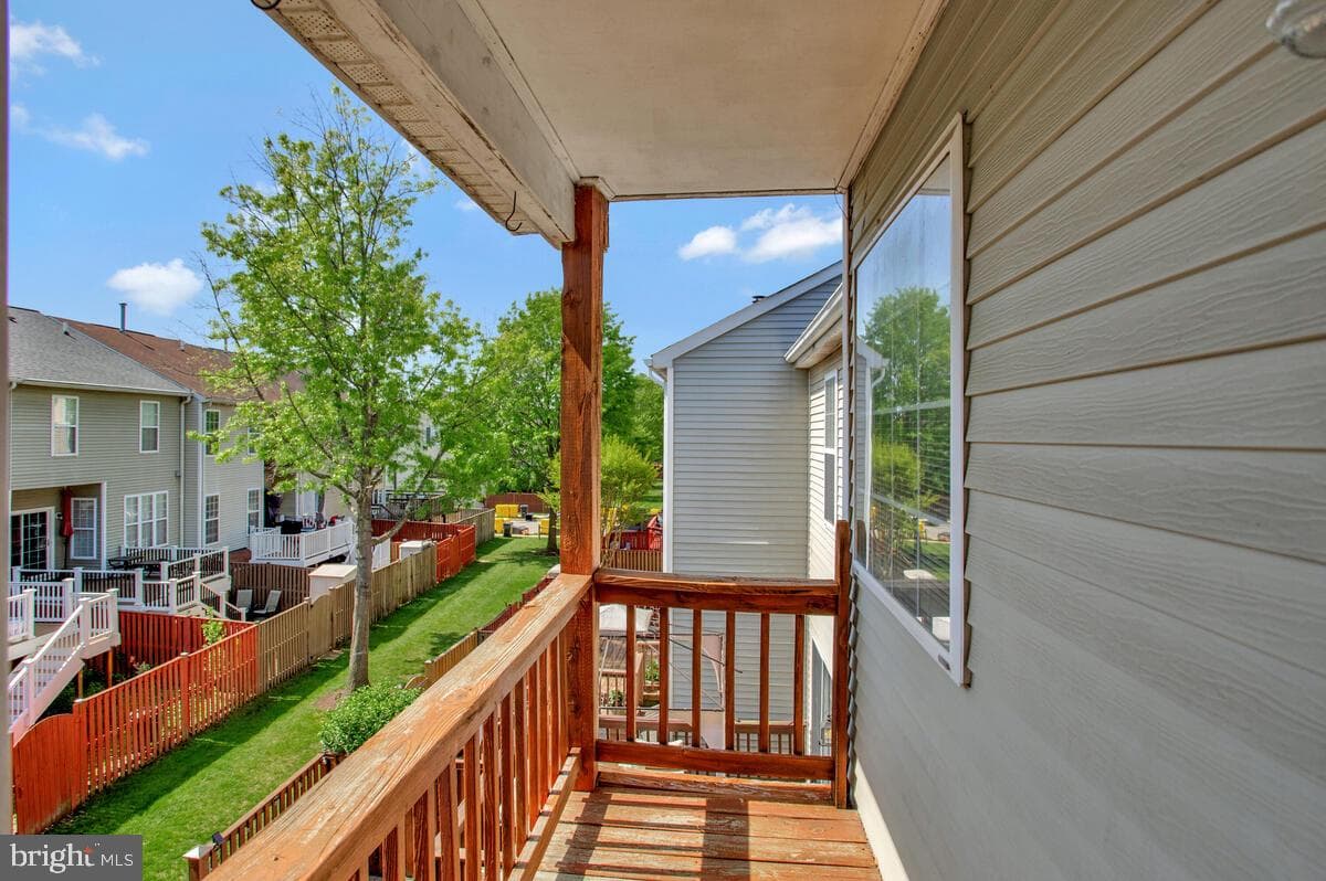 2412 Sandwich Court photo 35