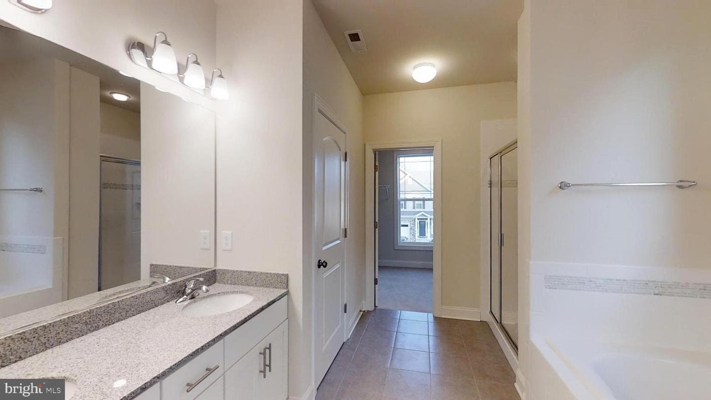 1094 Linden Tree Drive - Taft Model photo 9
