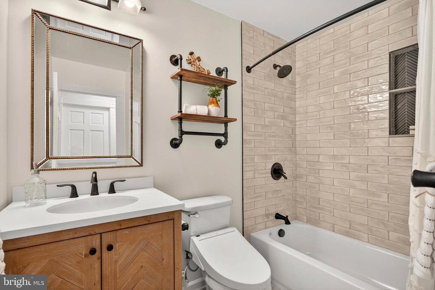 122 Franklin Road photo 21