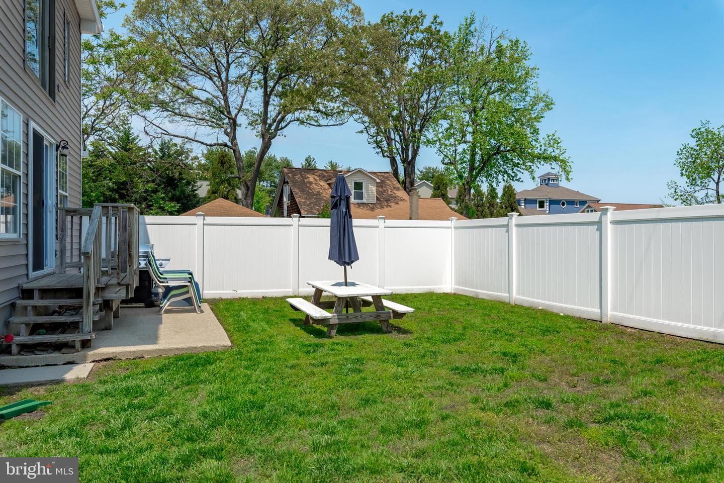 735 Cottage Drive photo 33