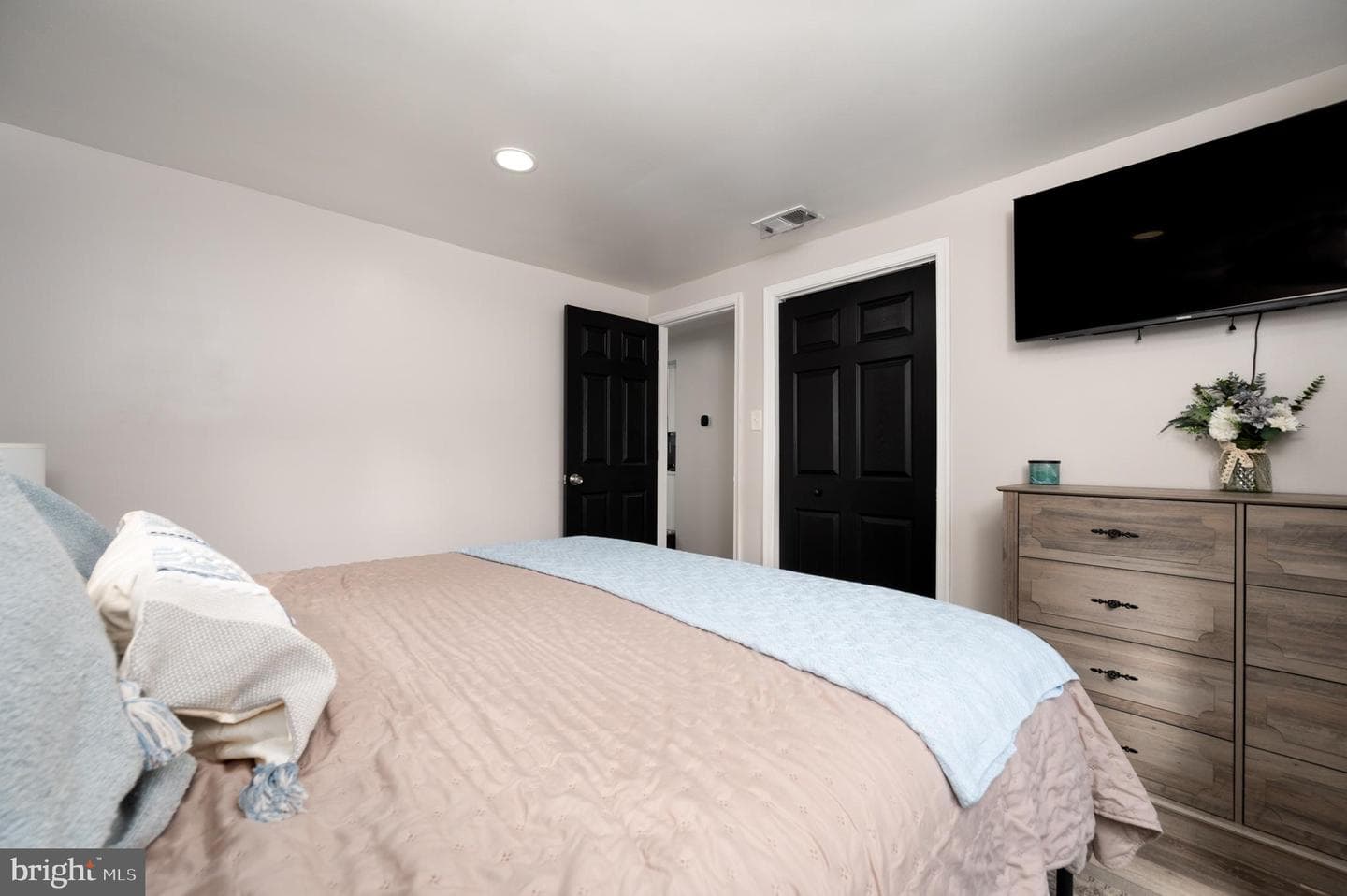 217 Glen Road photo 25