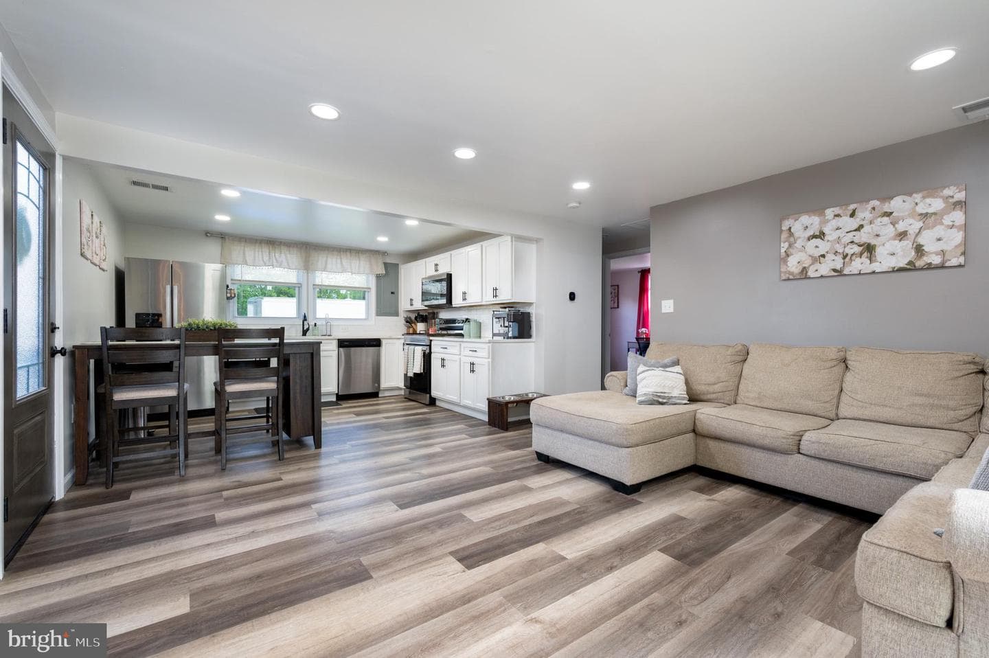 217 Glen Road photo 8