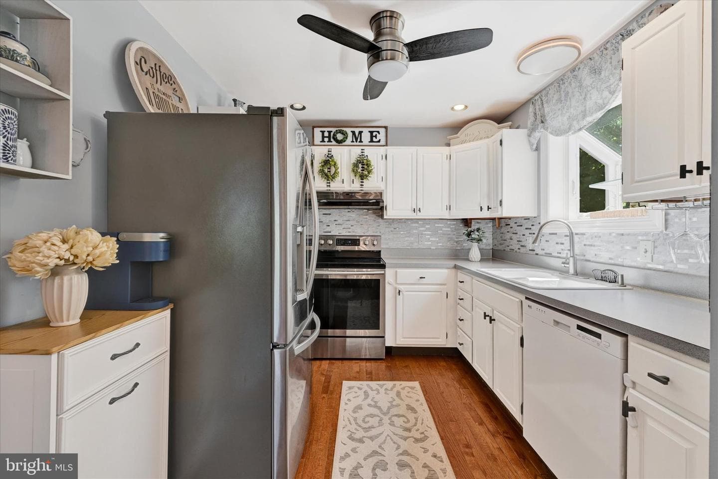 7707 West Drive photo 9