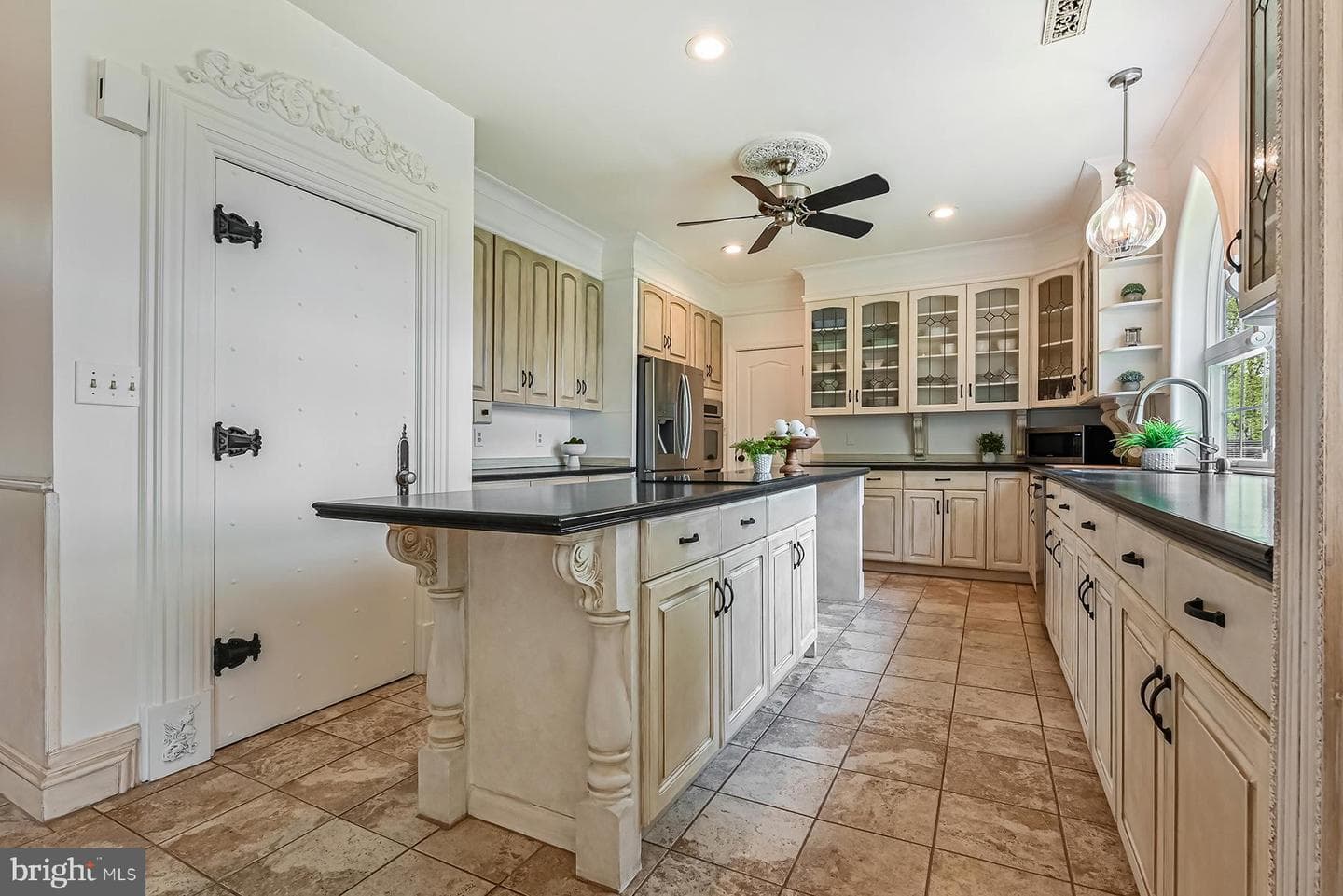 1012 S Creek View Court photo 13