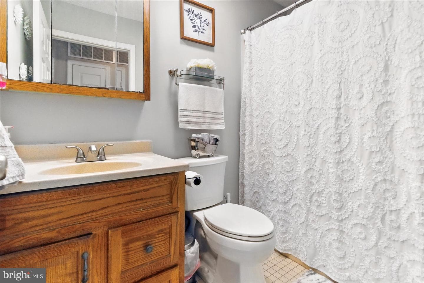 8103 Escalon Avenue photo 10