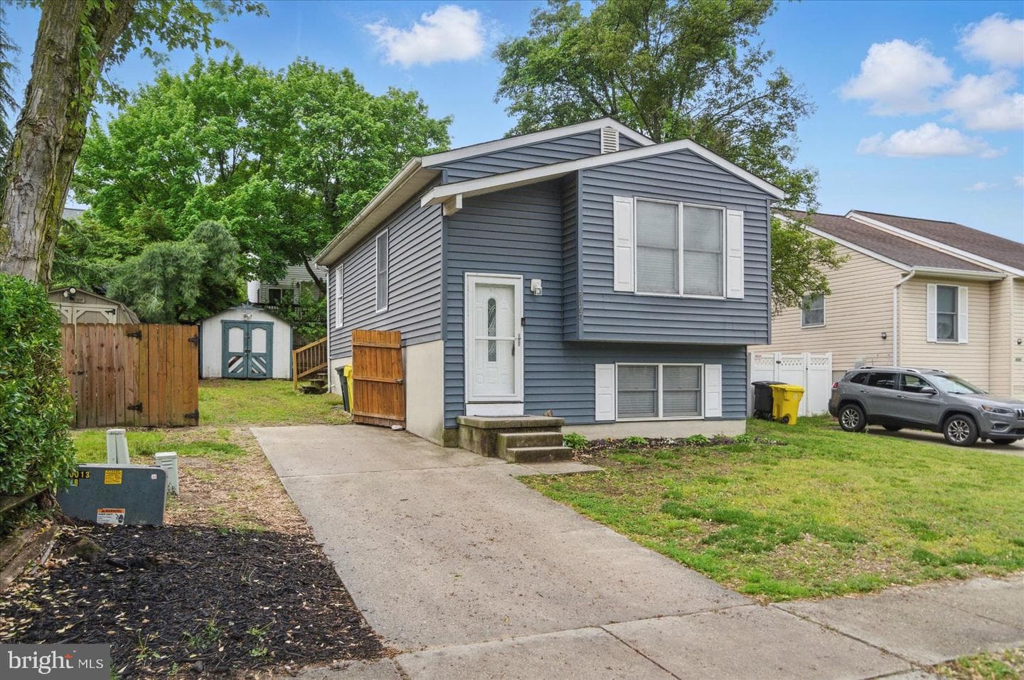 8103 Escalon Avenue photo 29