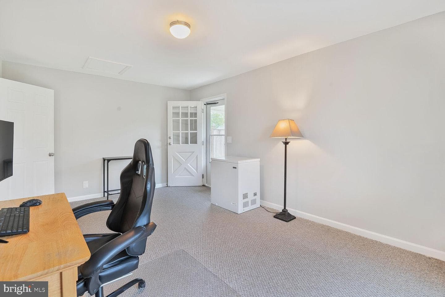 1005 Dumbarton Road photo 10