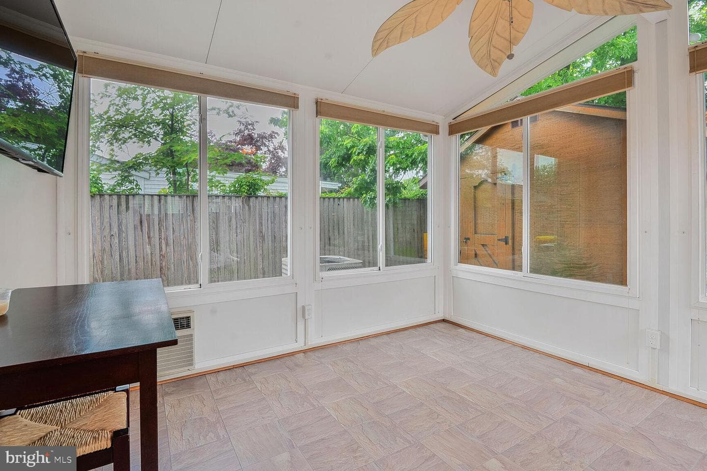 1005 Dumbarton Road photo 18