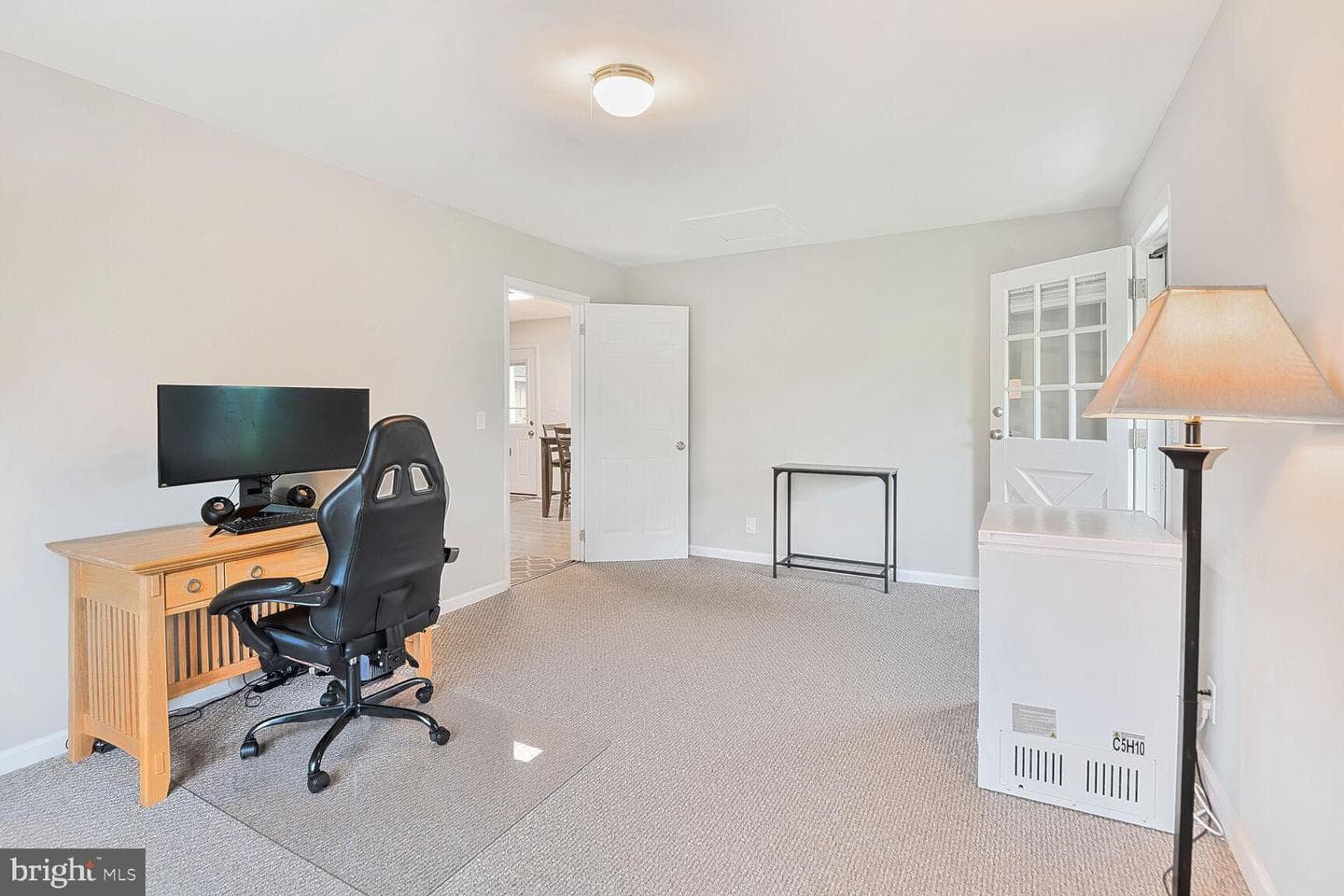 1005 Dumbarton Road photo 9