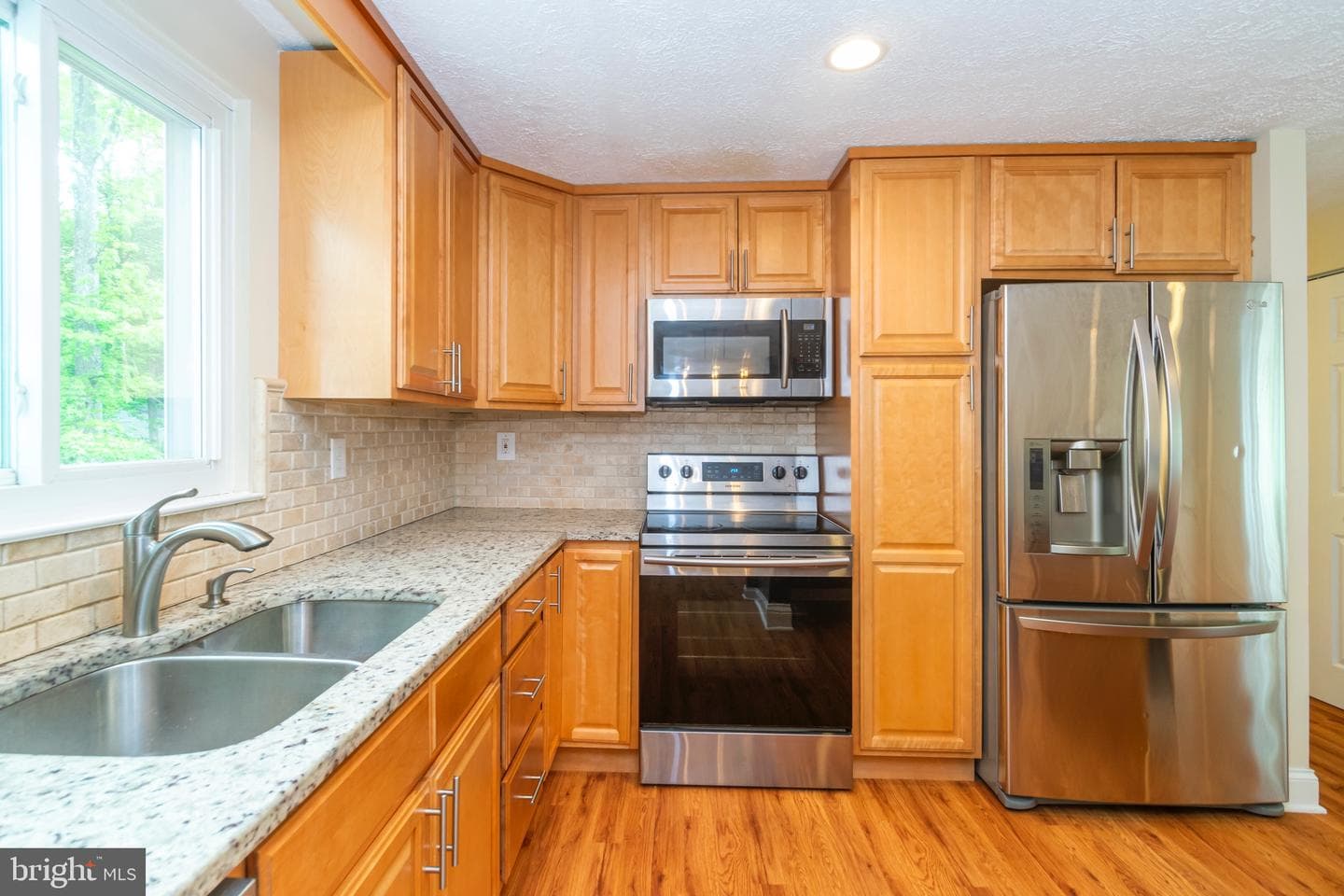 1483 Gesna Drive photo 9