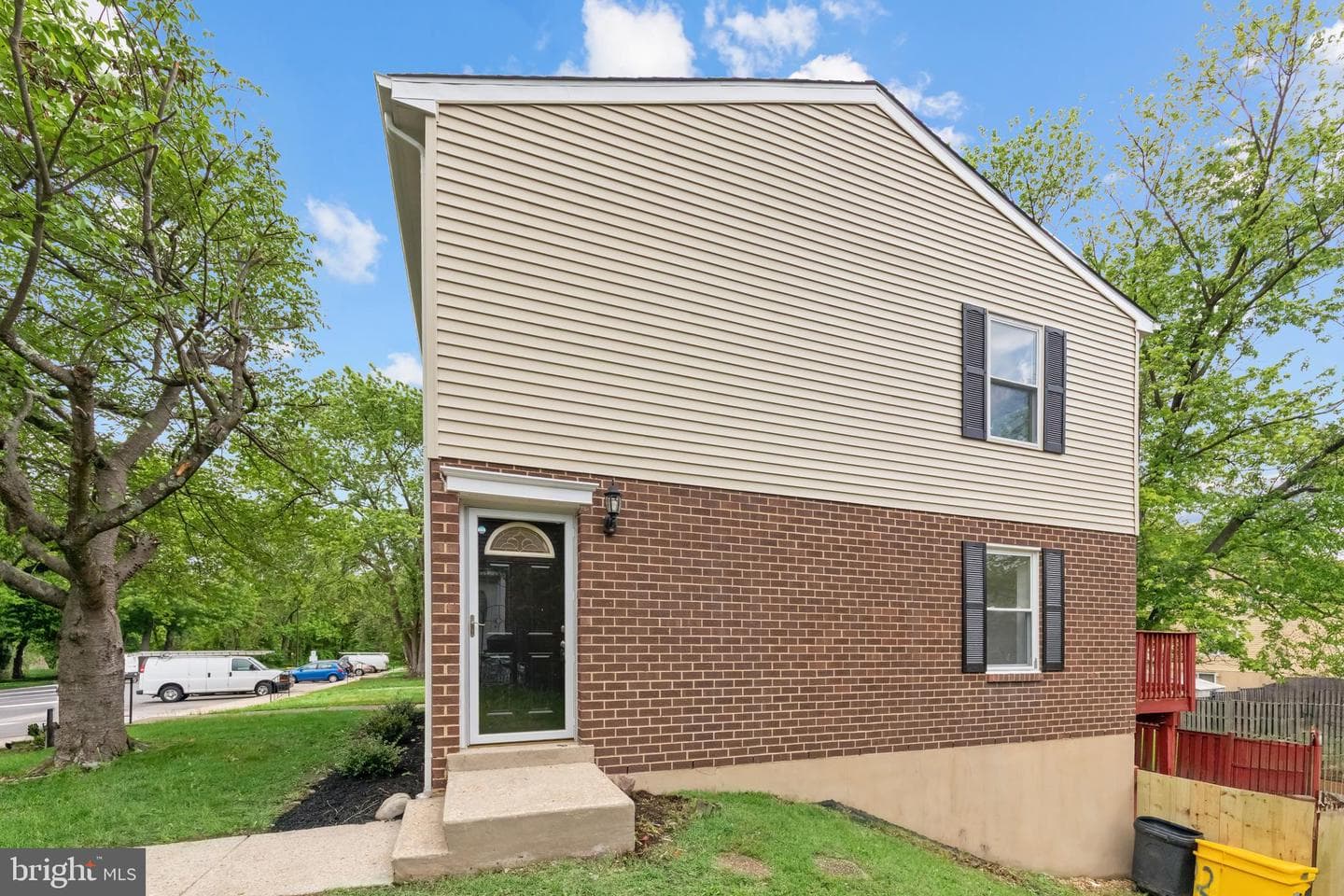 1825 Jaybird Court photo 4