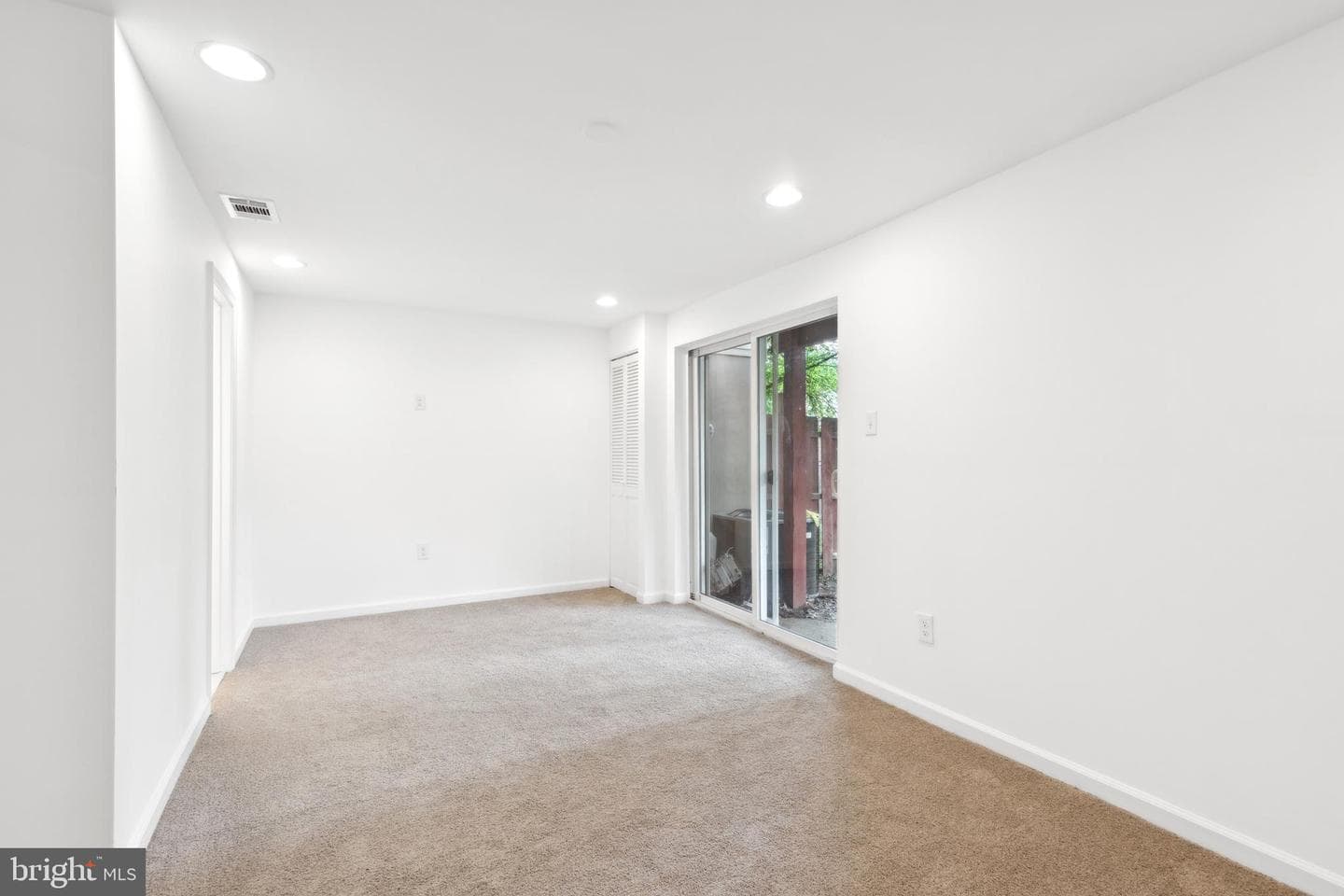 1825 Jaybird Court photo 8
