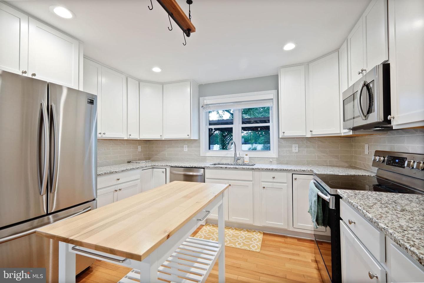 518 Norwich Road photo 14