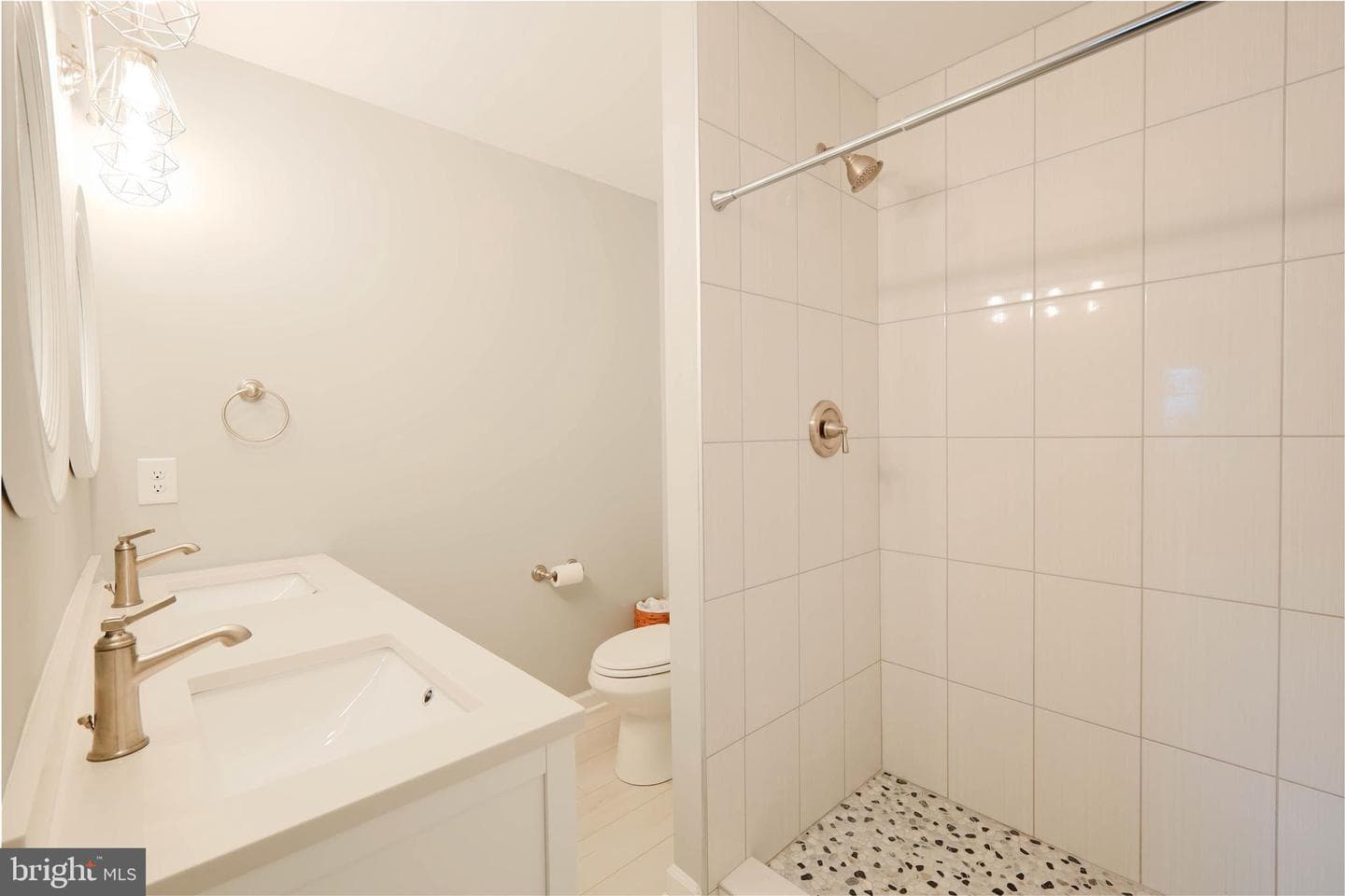 518 Norwich Road photo 21