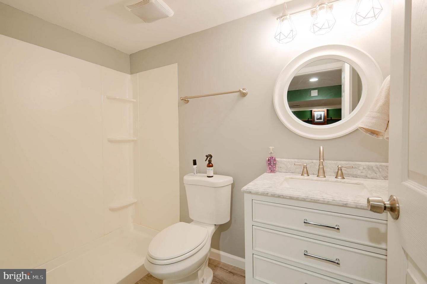 518 Norwich Road photo 34