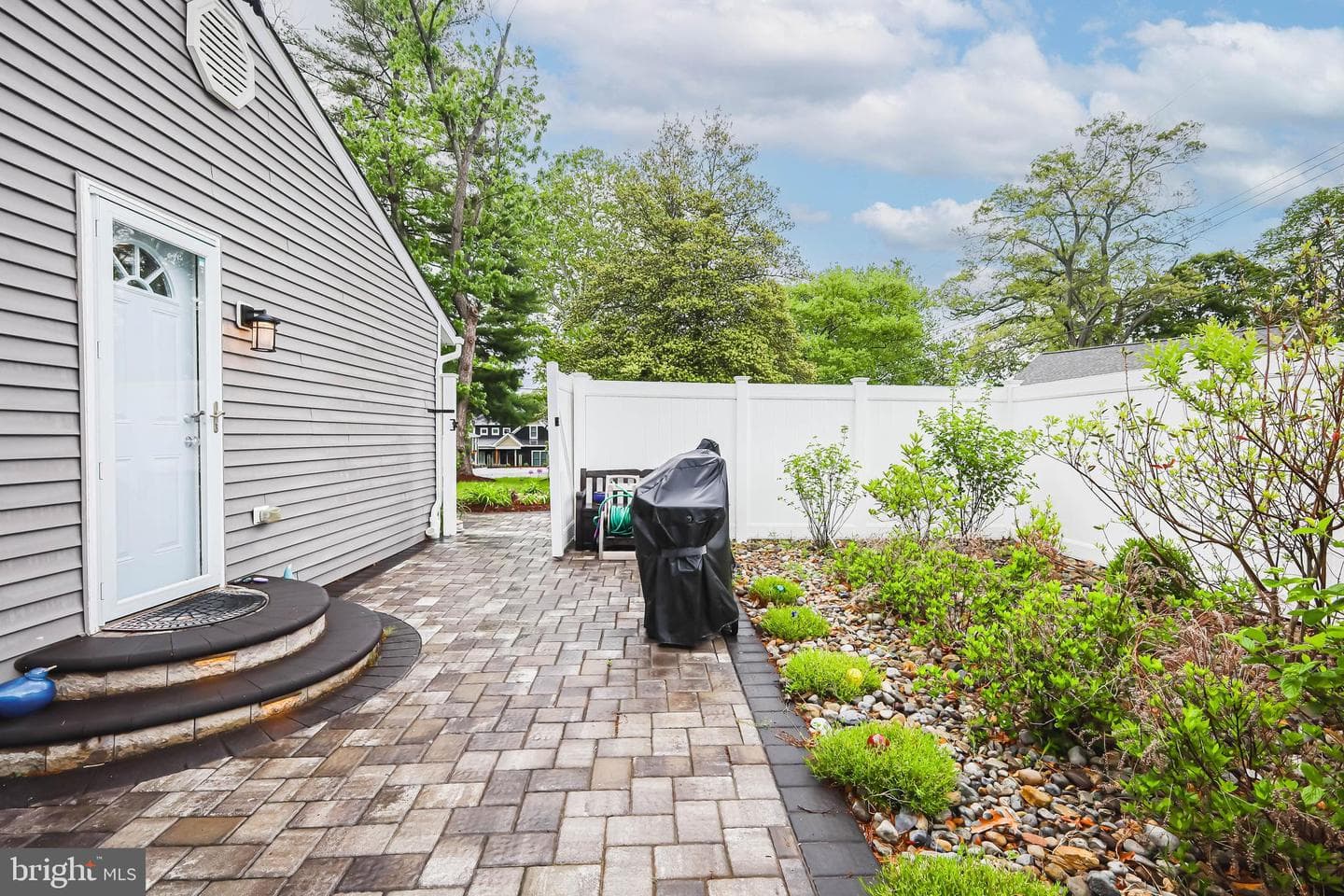 518 Norwich Road photo 54