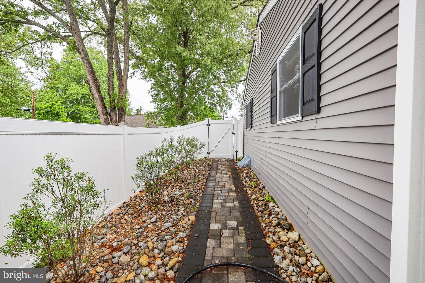 518 Norwich Road photo 66
