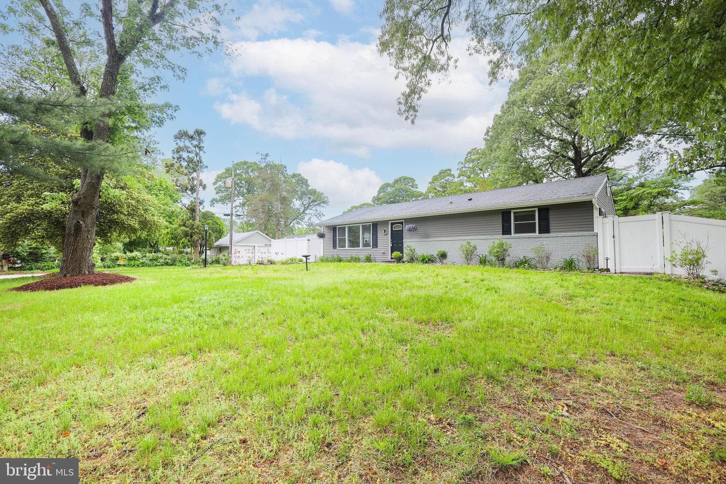 518 Norwich Road photo 72