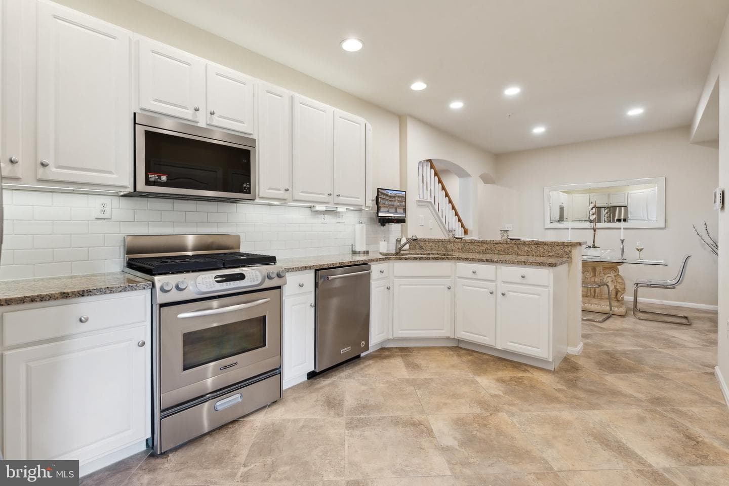 7020 Clinton Court #20a photo 8