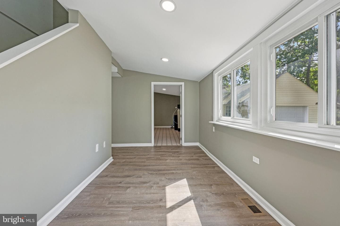 4721 Girton Avenue photo 27