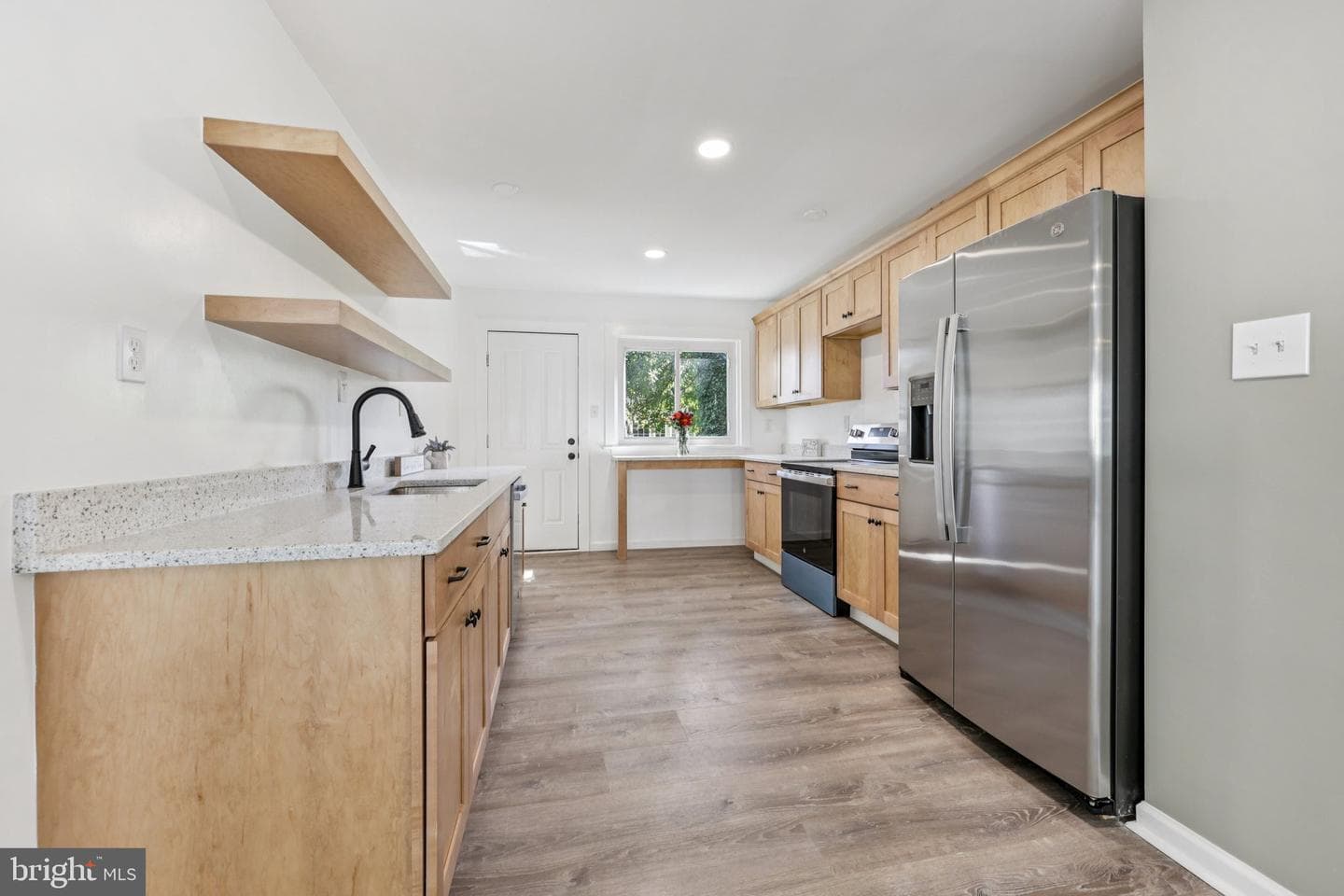 4721 Girton Avenue photo 4