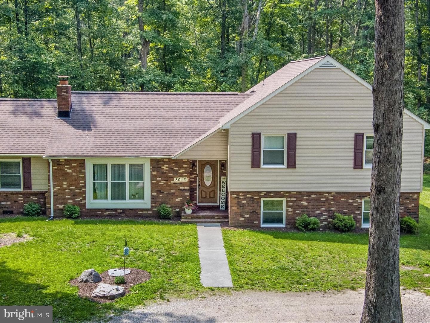8013 Baileys Lane photo 2