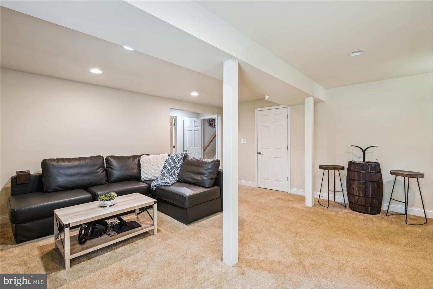 8013 Baileys Lane photo 32