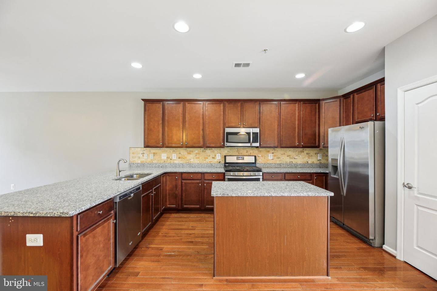 8538 Golden Eagle Lane photo 7