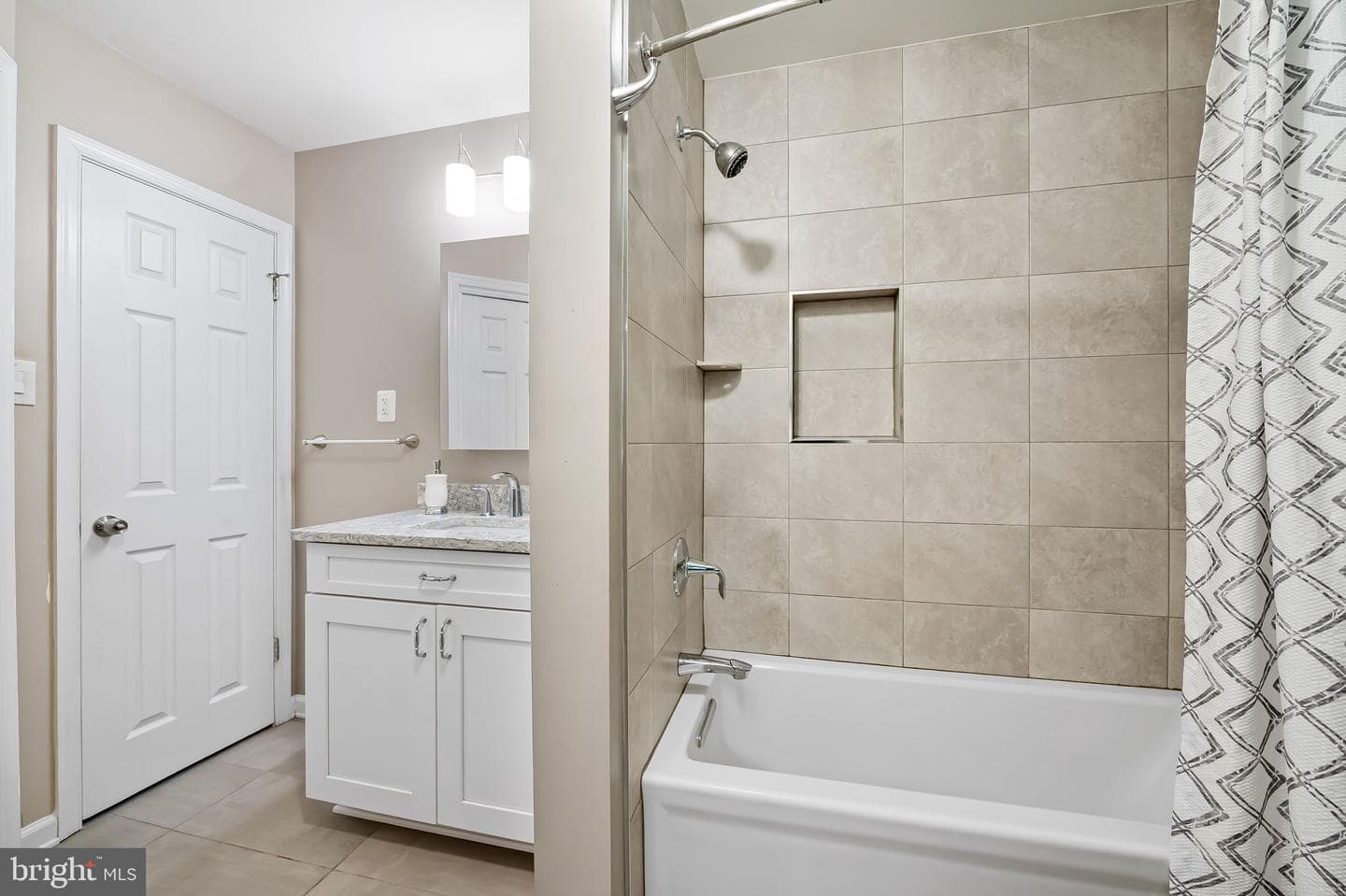 385 N Shore Road photo 25