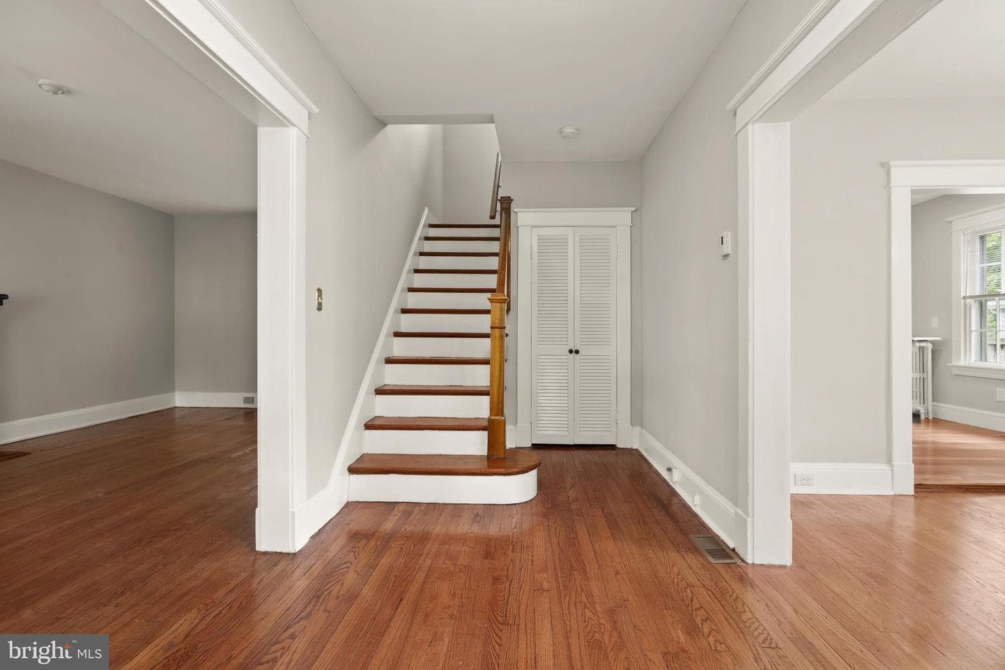 331 E Maple Road photo 12