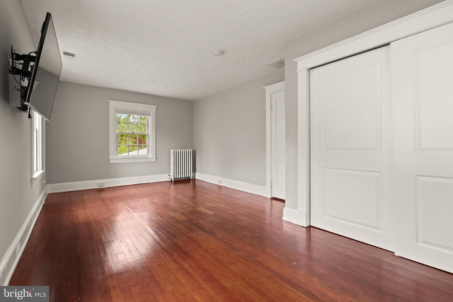 331 E Maple Road photo 39