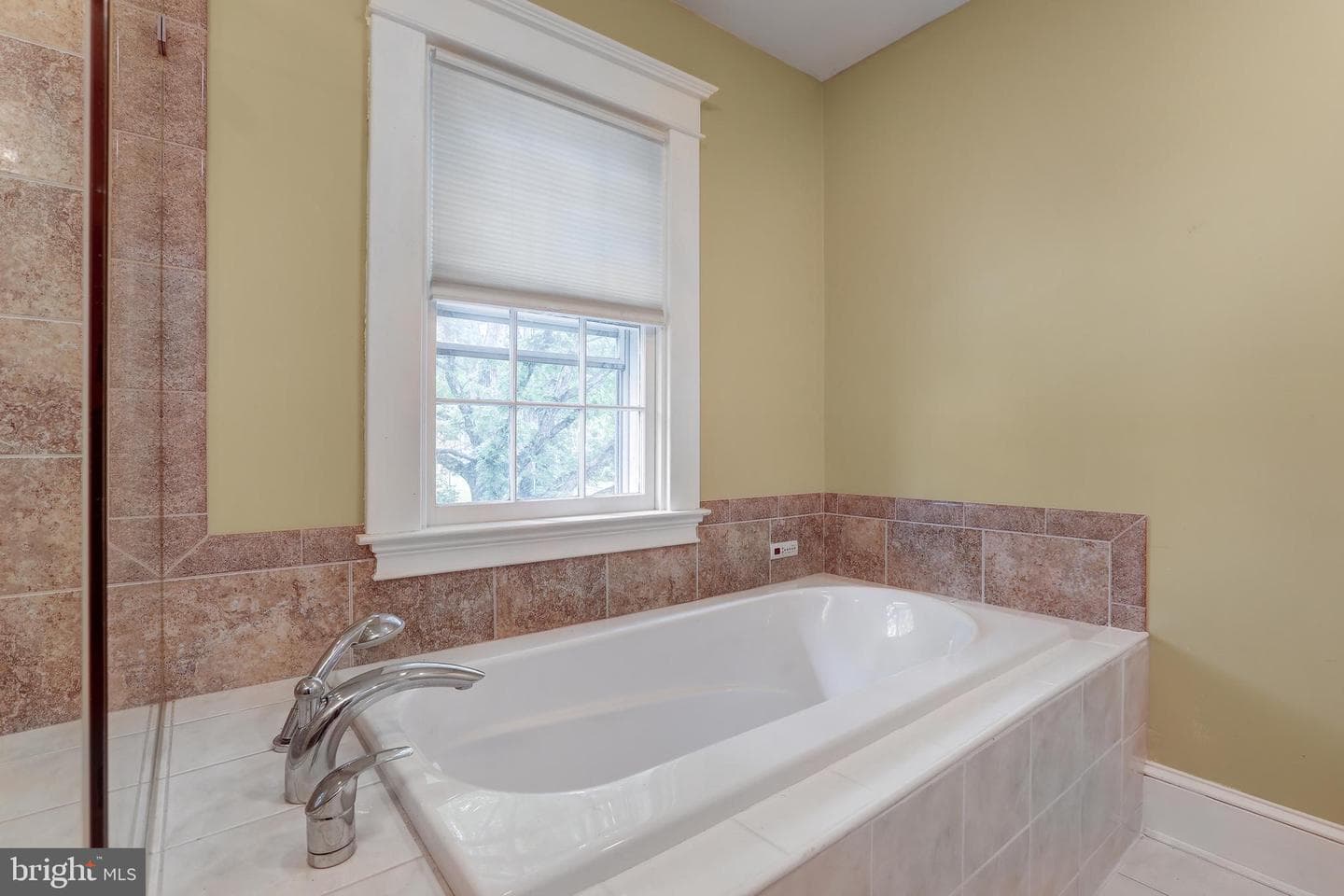 331 E Maple Road photo 43