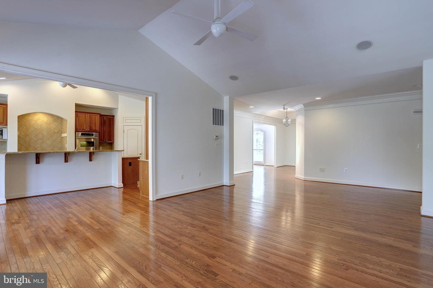 25 Hunting Court photo 31