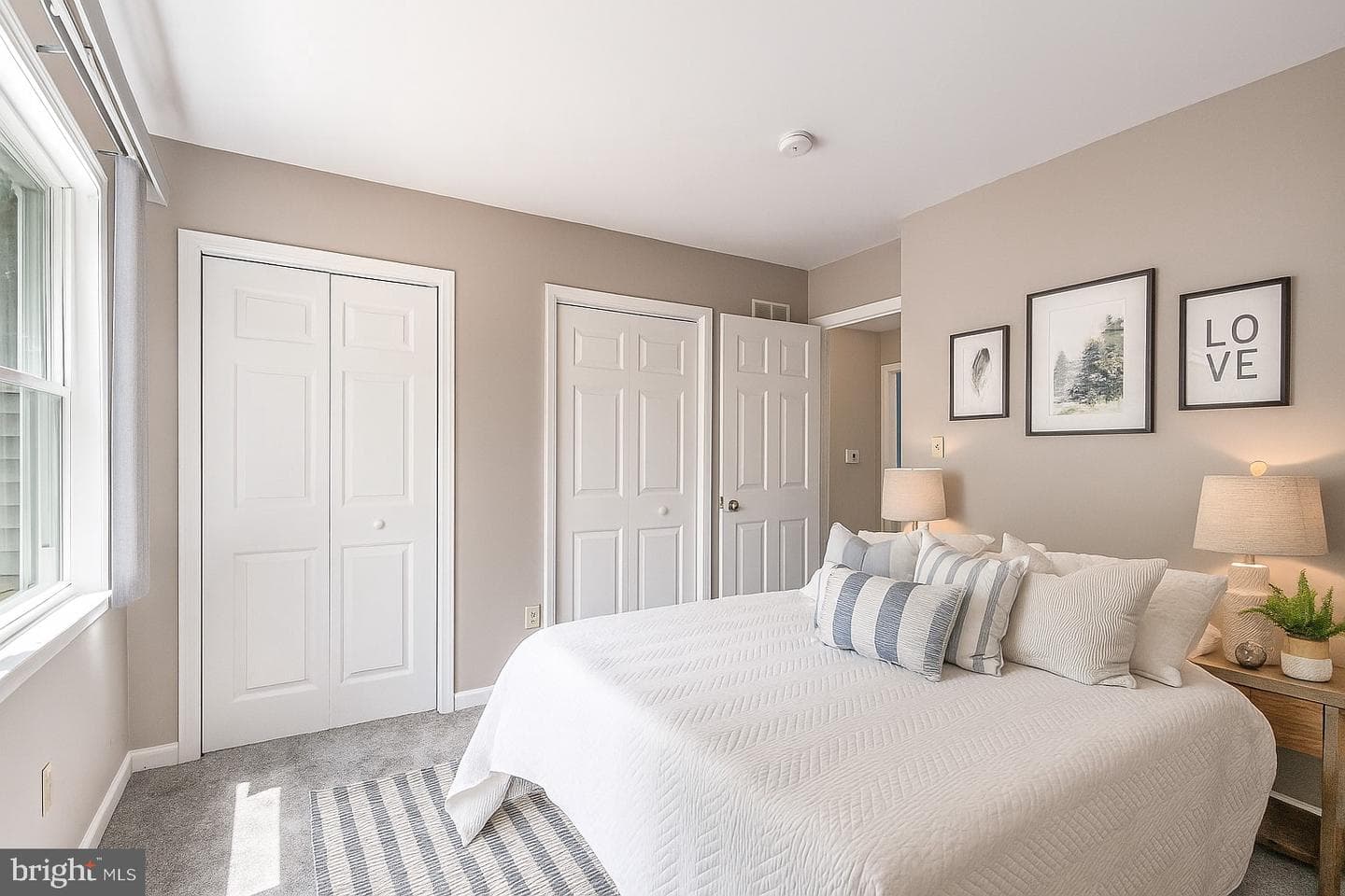 7103 Avesbury Lane photo 2