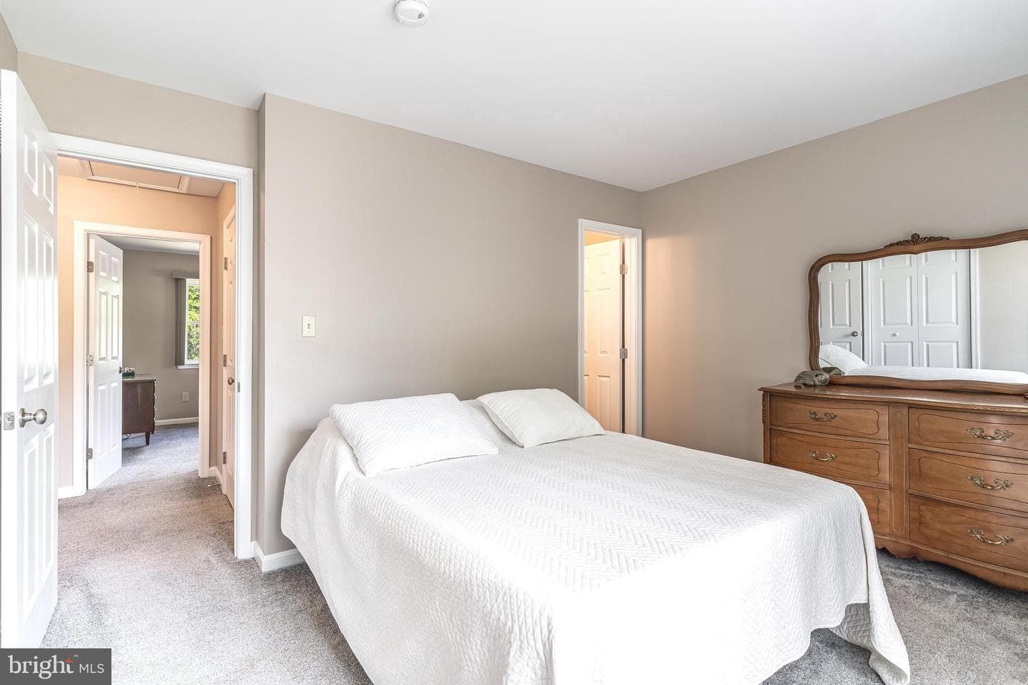 7103 Avesbury Lane photo 25