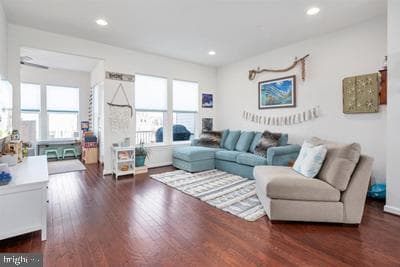 2038 Twisted Oak Place photo 4