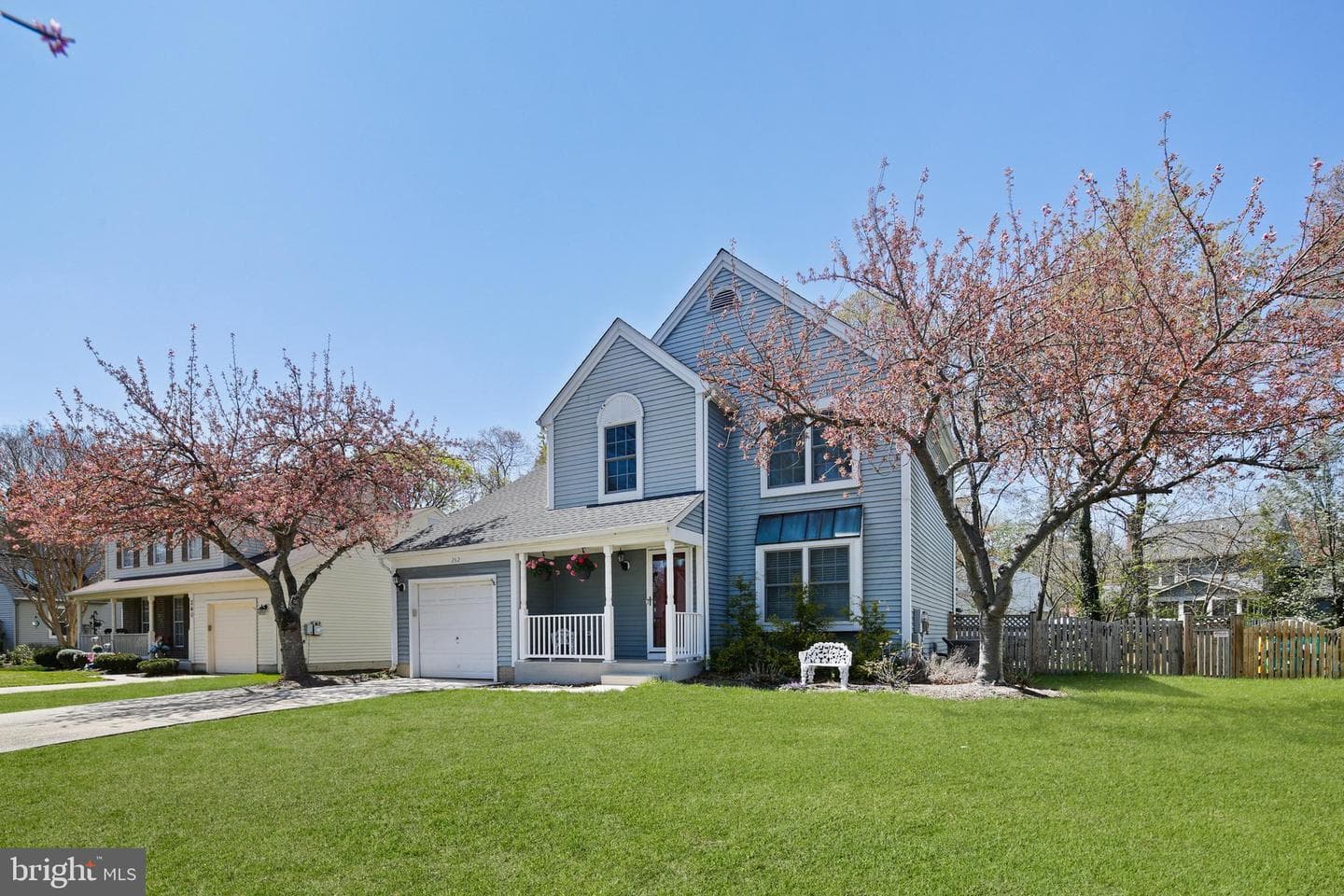 262 North Drive