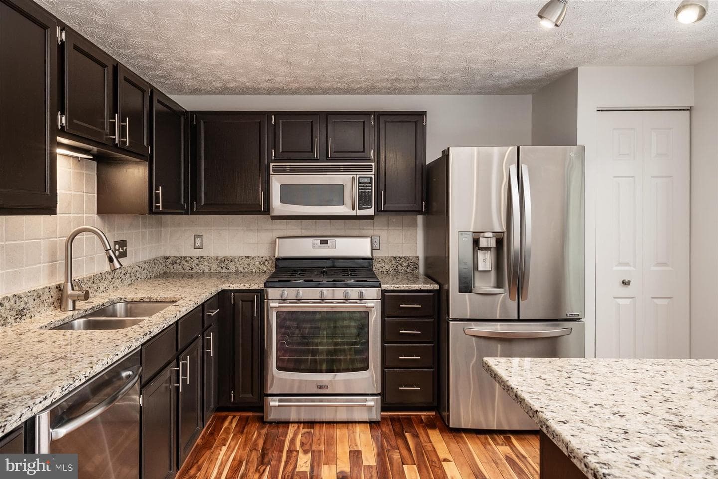 2412 Pineville Crest Court photo 8