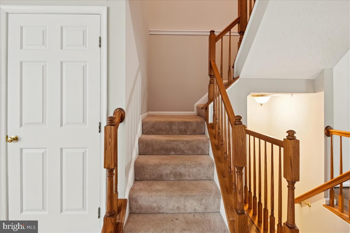 977 Chestnut Manor Court photo 20