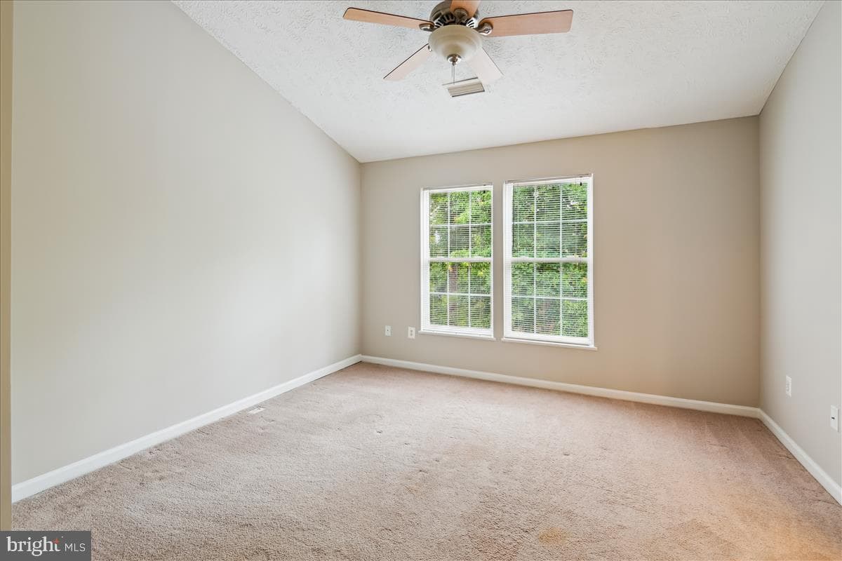 977 Chestnut Manor Court photo 30
