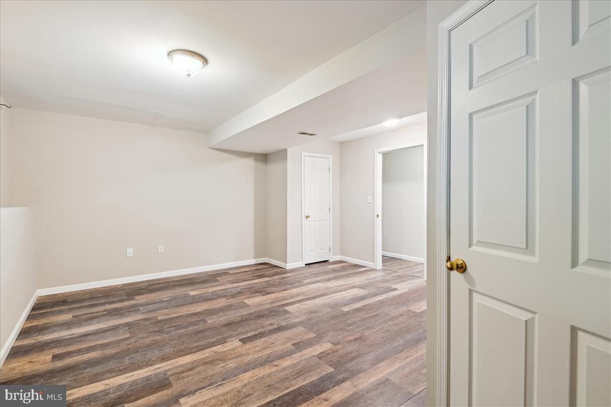 977 Chestnut Manor Court photo 38